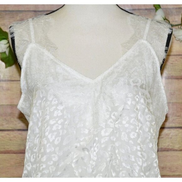 Jodifl White Lace Cheetah Print Tank Top Size M V Neck Slinky Festival Sexy - Picture 2 of 12